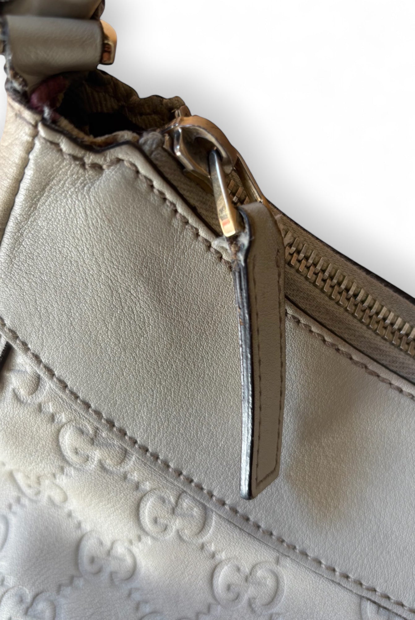 Gucci Cream Abbey D Ring Shoulder Bag